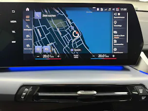 BMW X1 20d xDrive paddles