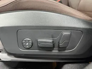BMW X1 20d xDrive paddles