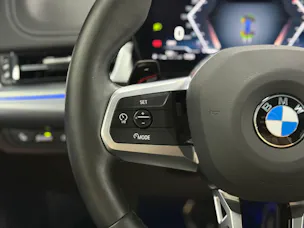 BMW X1 20d xDrive paddles