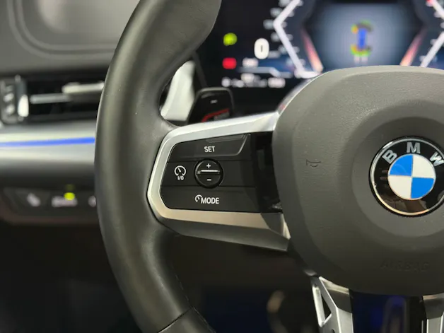BMW X1 20d xDrive paddles