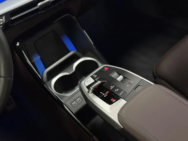 BMW X1 20d xDrive paddles