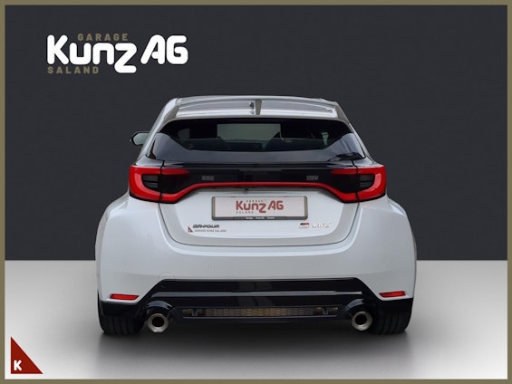 Vehicle image 4 Vehicle image 4