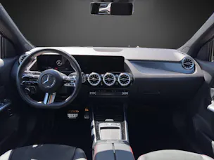 Mercedes-Benz GLA 220d 4M Swiss Star