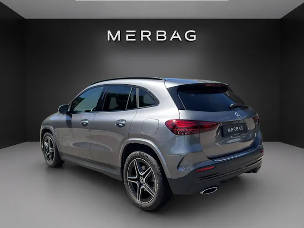 Mercedes-Benz GLA 220d 4M Swiss Star