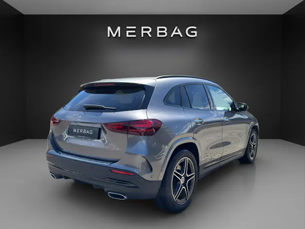 Mercedes-Benz GLA 220d 4M Swiss Star