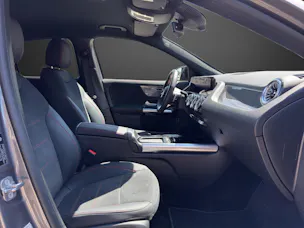 Mercedes-Benz GLA 220d 4M Swiss Star