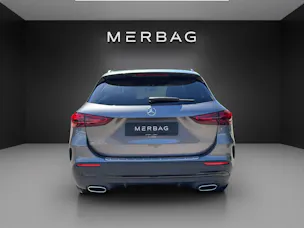 Mercedes-Benz GLA 220d 4M Swiss Star