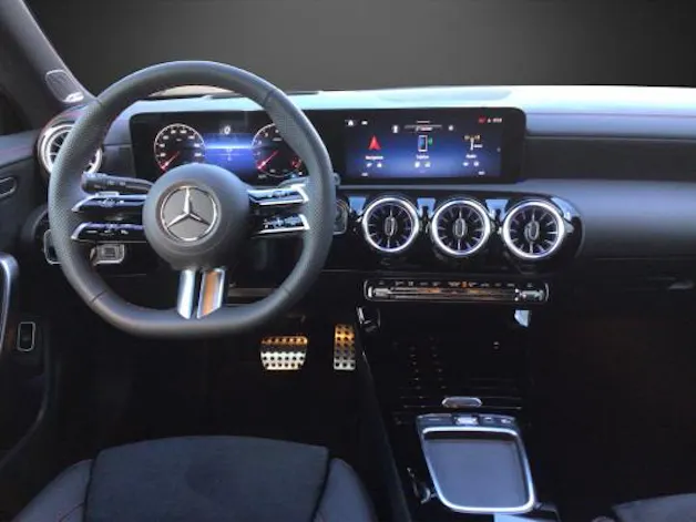 Mercedes-Benz CLA SB 200 7G-DCT