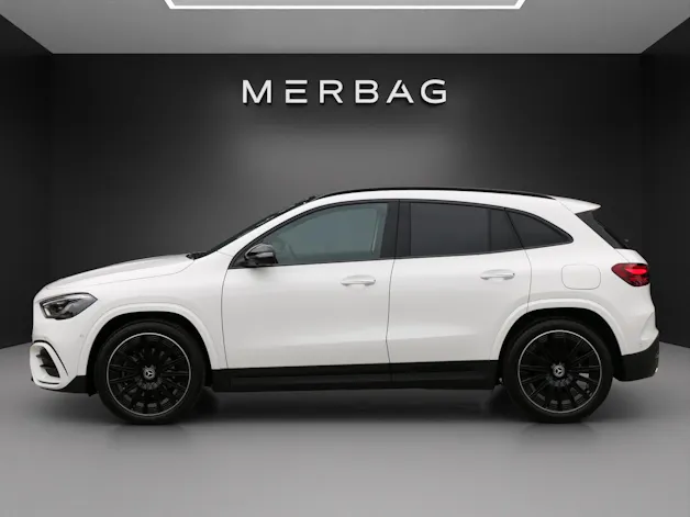 Mercedes-Benz GLA 200 7G-DCT Night Star