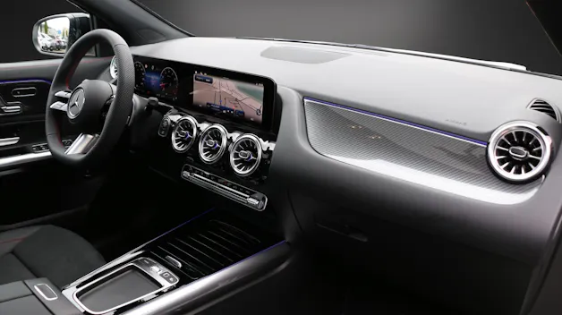 Mercedes-Benz GLA 200 7G-DCT Night Star