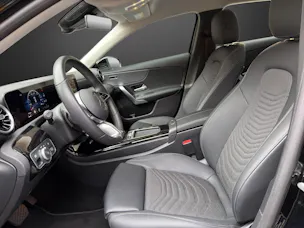 MERCEDES-BENZ A 180 d 8G-DCT