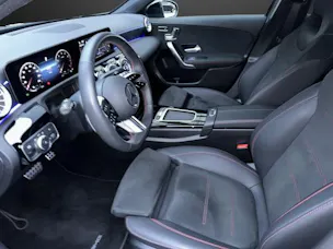 Mercedes-Benz A 200 7G-DCT