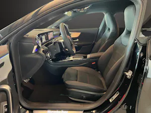 Mercedes-Benz CLA 200 7G-DCT