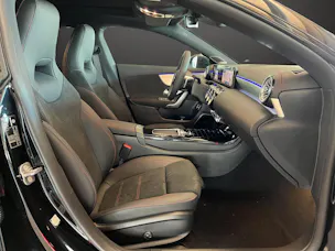 Mercedes-Benz CLA 200 7G-DCT