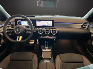 Mercedes-Benz CLA 200 7G-DCT