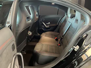 Mercedes-Benz CLA 200 7G-DCT