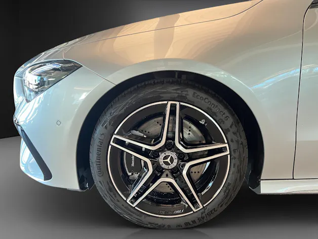 Mercedes-Benz CLA 250 4Matic 8G-DCT AMG Line