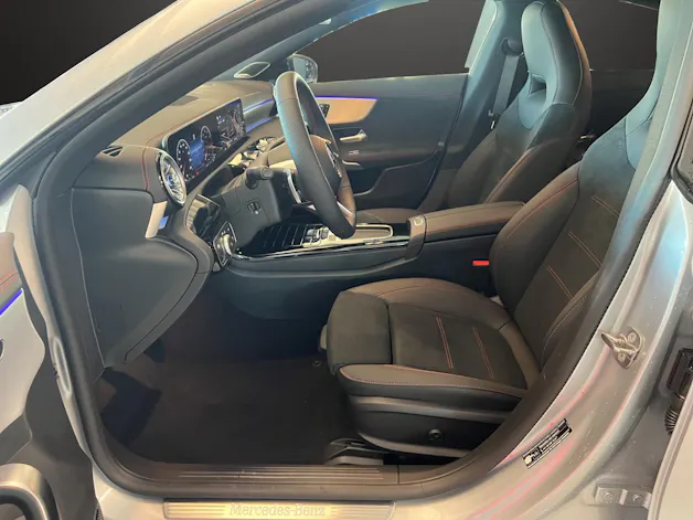 Mercedes-Benz CLA 250 4Matic 8G-DCT AMG Line