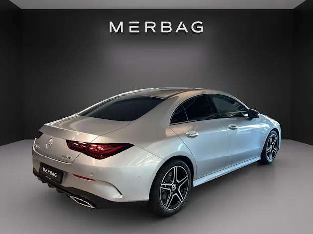 Mercedes-Benz CLA 250 4Matic 8G-DCT AMG Line