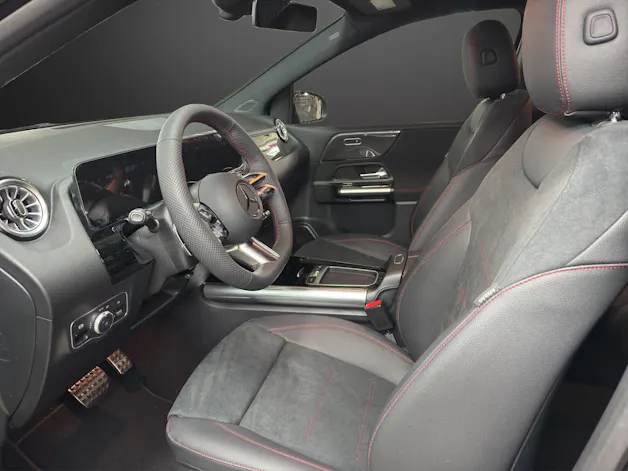 Mercedes-Benz B 220 4Matic 8G-DCT