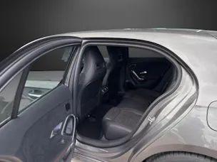 Mercedes-Benz A 200 7G-DCT