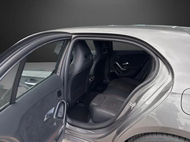 Mercedes-Benz A 200 7G-DCT
