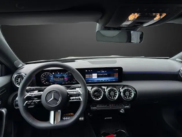 Mercedes-Benz A 200 7G-DCT
