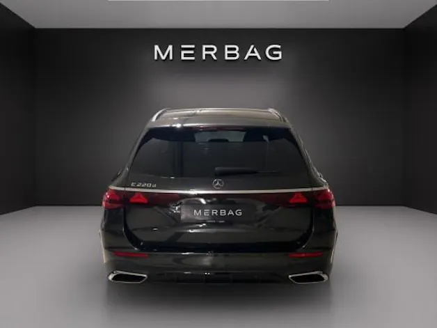 Mercedes-Benz E 220 d T 9G-Tronic