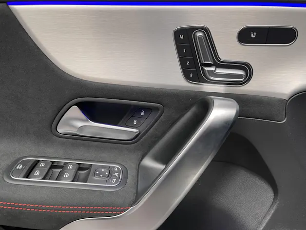 Mercedes-Benz A 220 4Matic 8G-DCT
