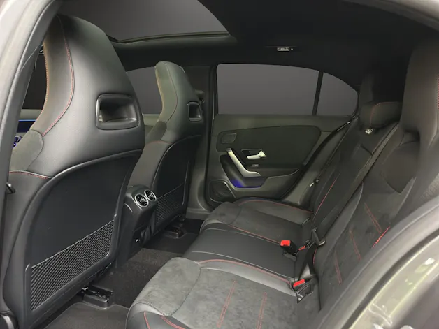 Mercedes-Benz A 220 4Matic 8G-DCT