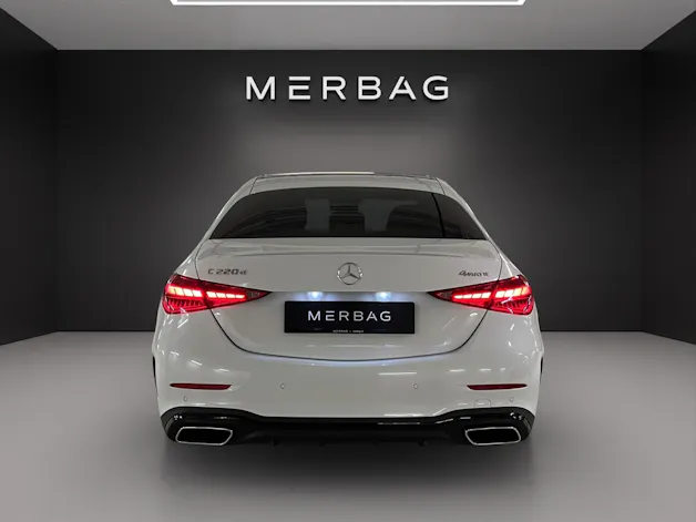 Mercedes-Benz C 220 d 4 Matic