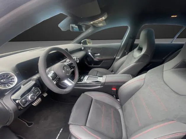 Mercedes-Benz A 200 7G-DCT
