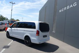 Mercedes-Benz V 300 d lang Avantgarde 4Matic 9G-Tronic