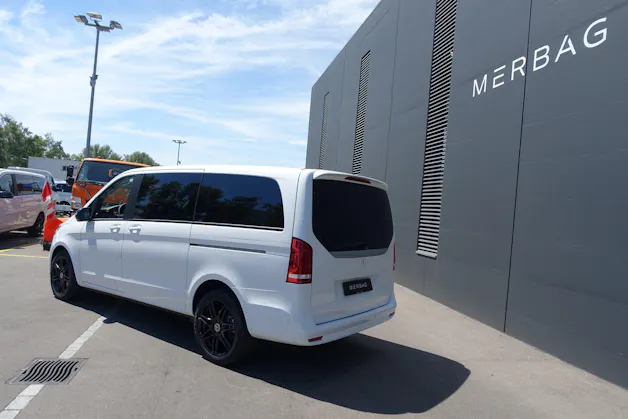 Mercedes-Benz V 300 d lang Avantgarde 4Matic 9G-Tronic