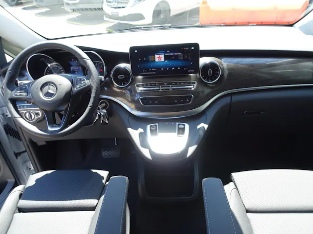 Mercedes-Benz V 300 d lang Avantgarde 4Matic 9G-Tronic