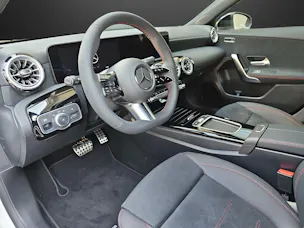 Mercedes-Benz A 250 e 8G-DCT