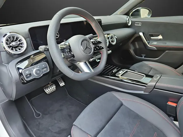 Mercedes-Benz A 250 e 8G-DCT