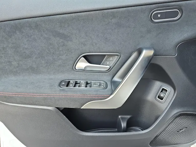 Mercedes-Benz A 250 e 8G-DCT