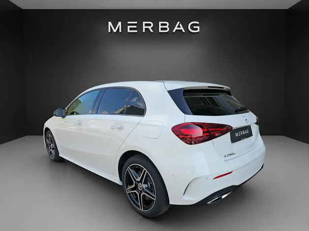 Mercedes-Benz A 250 e 8G-DCT