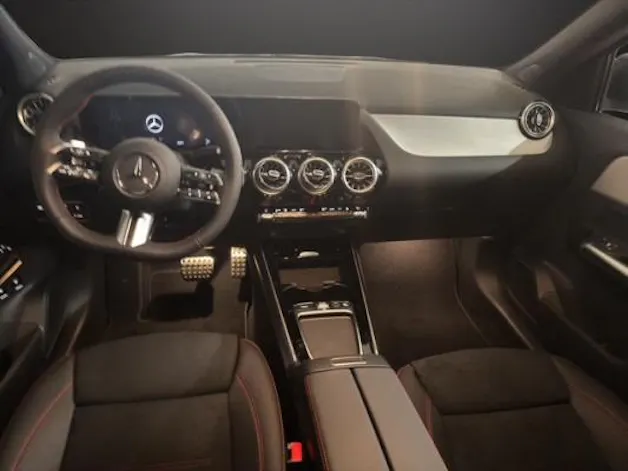 Mercedes-Benz GLA 250 e 8G-DCT