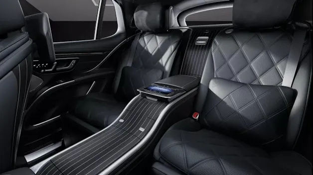 Mercedes-Benz EQS SUV 680 Maybach