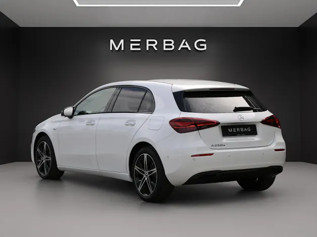 Mercedes-Benz A 250 e EQ Star 8G-DCT