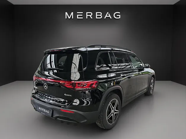 Mercedes-Benz EQB 300 4Matic Swiss Star