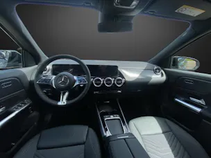 Mercedes-Benz GLA 220 4Matic 8G-DCT