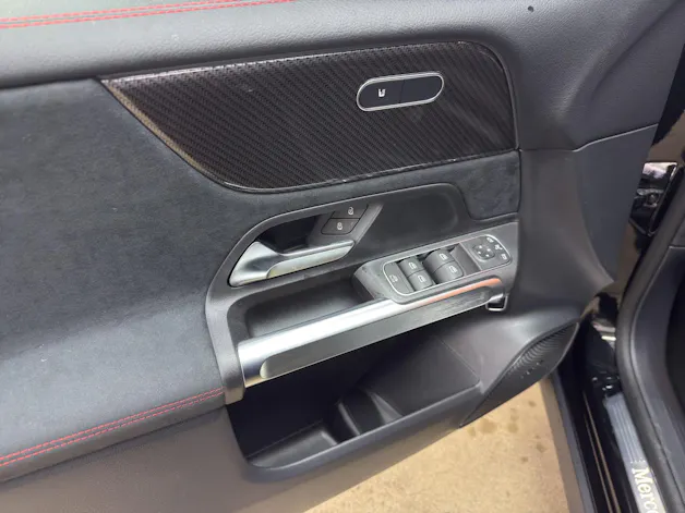 Mercedes-Benz GLB 220 d 4Matic 8G-Tronic