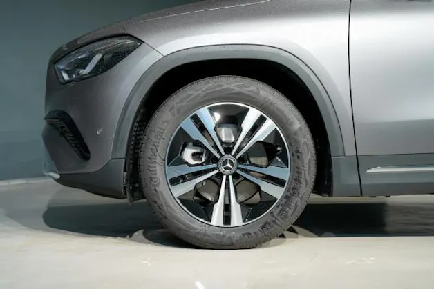 Mercedes-Benz GLA 220 4Matic 8G-DCT