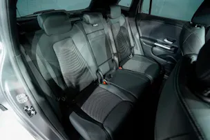 Mercedes-Benz GLA 220 4Matic 8G-DCT