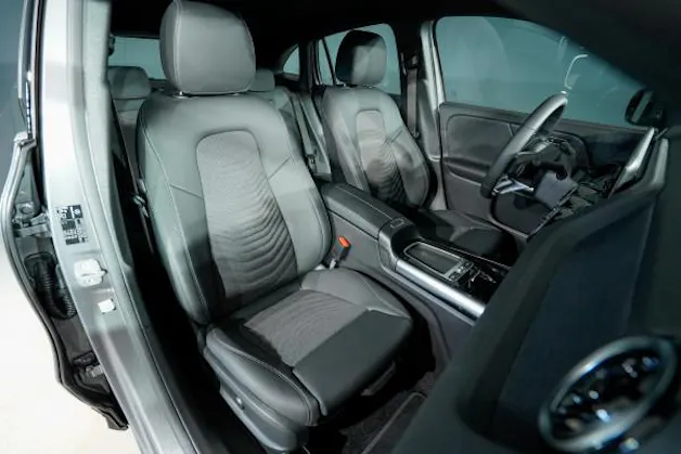 Mercedes-Benz GLA 220 4Matic 8G-DCT