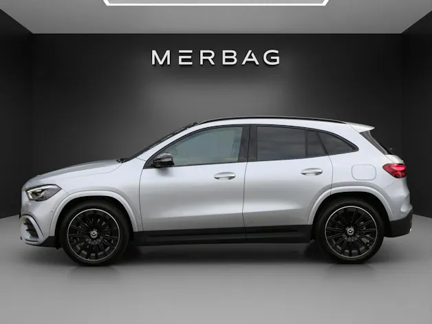 Mercedes-Benz GLA 220d 4Matic 8G-DCT