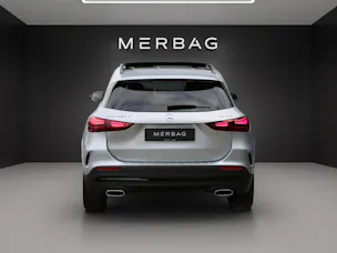 Mercedes-Benz GLA 220d 4Matic 8G-DCT